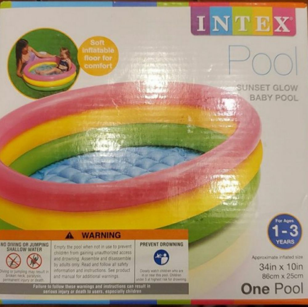 Inflatable baby pool